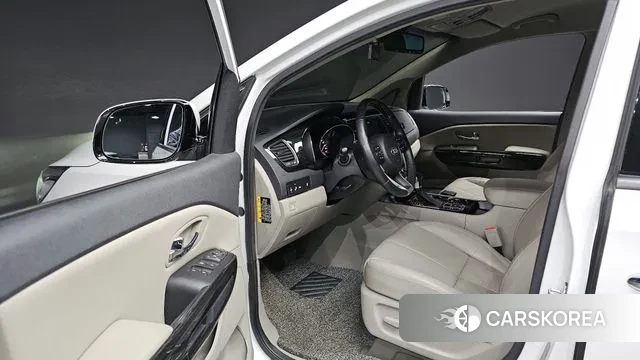 Kia The New Carnival 2020 Белый из Кореи, фото 2