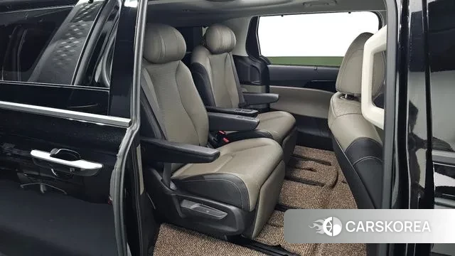 Kia The New Carnival 4th Generation 2024 Черный из Кореи, фото 2