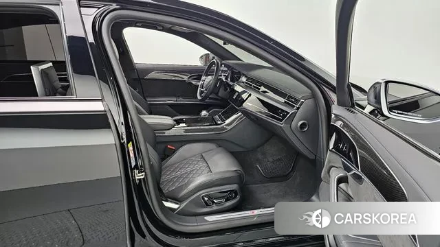 Audi S8 (D5) 2021 Черный из Кореи, фото 2