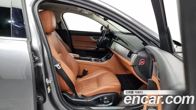 Jaguar XF (X260) 2019 Серый из Кореи, фото 2