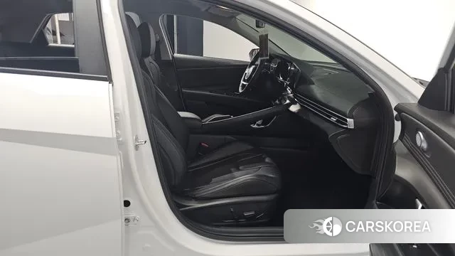 Hyundai Avante (CN7) 2022 Белый из Кореи, фото 2