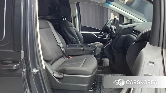 Hyundai Staria 2023 Серый из Кореи, фото 2