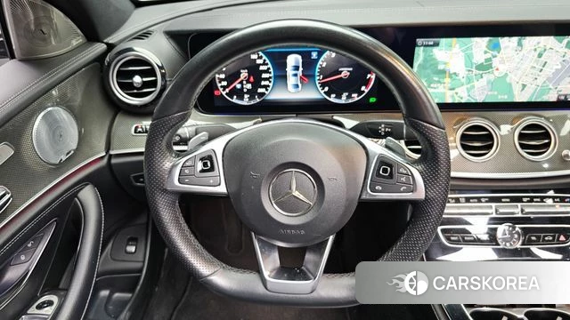 Mercedes-Benz E-Class W213 2018 Серебряный из Кореи, фото 2