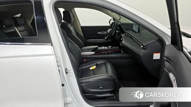 Genesis Electrified GV70 2022 Белый из Кореи, фото 2