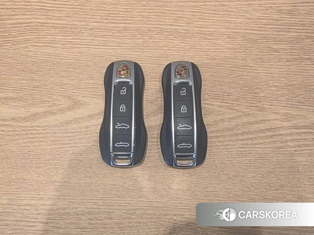 Porsche 911(992) 2023 Темно-зеленый из Кореи, фото 2