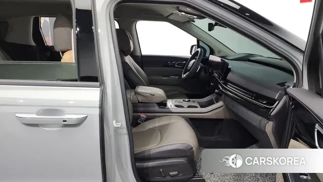 Kia The New Carnival 4th Generation 2024 Серебряный из Кореи, фото 2