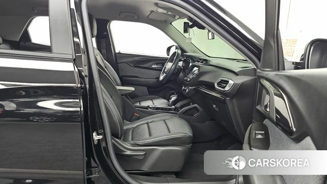 Chevrolet (GM Daewoo) Trailblazer 2022 Черный из Кореи, фото 2
