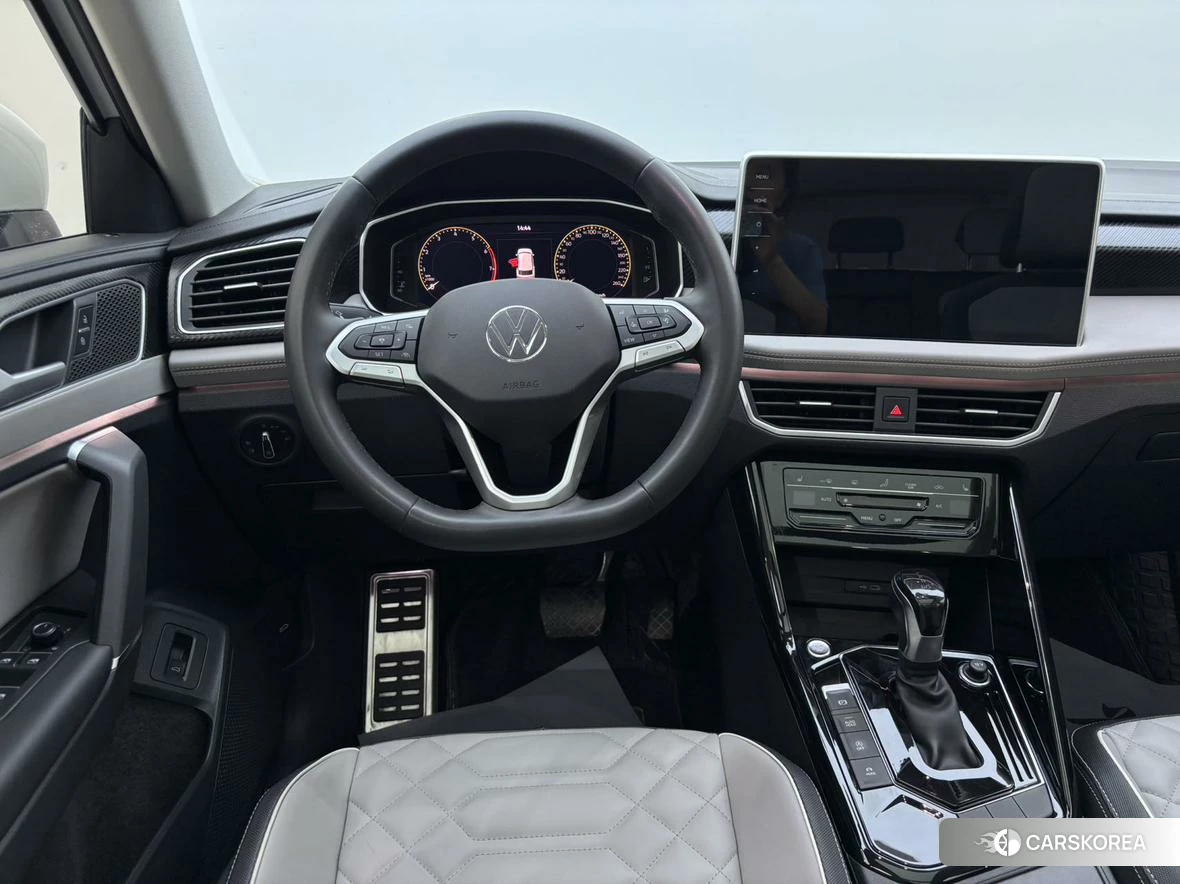 Volkswagen Tanyue 2022 Белый из Китая, фото 2