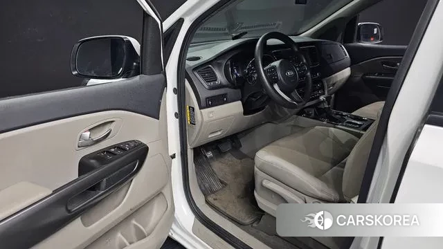 Kia The New Carnival 2019 Белый из Кореи, фото 2