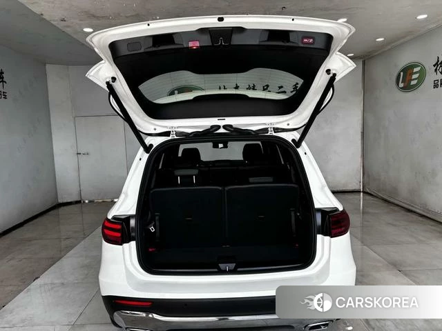 Mercedes-Benz GLB 2025 Белый из Китая, фото 2