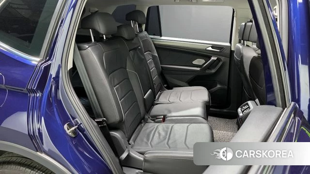 Volkswagen Tiguan Allspace 2022 Синий из Кореи, фото 2