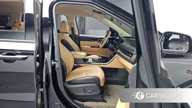 Kia Carnival 4th generation 2021 Черный из Кореи, фото 2