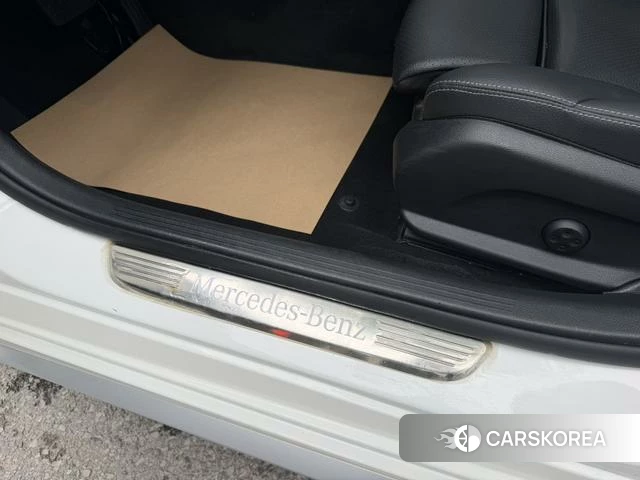 Mercedes-Benz Class C 2021 Белый из Китая, фото 2