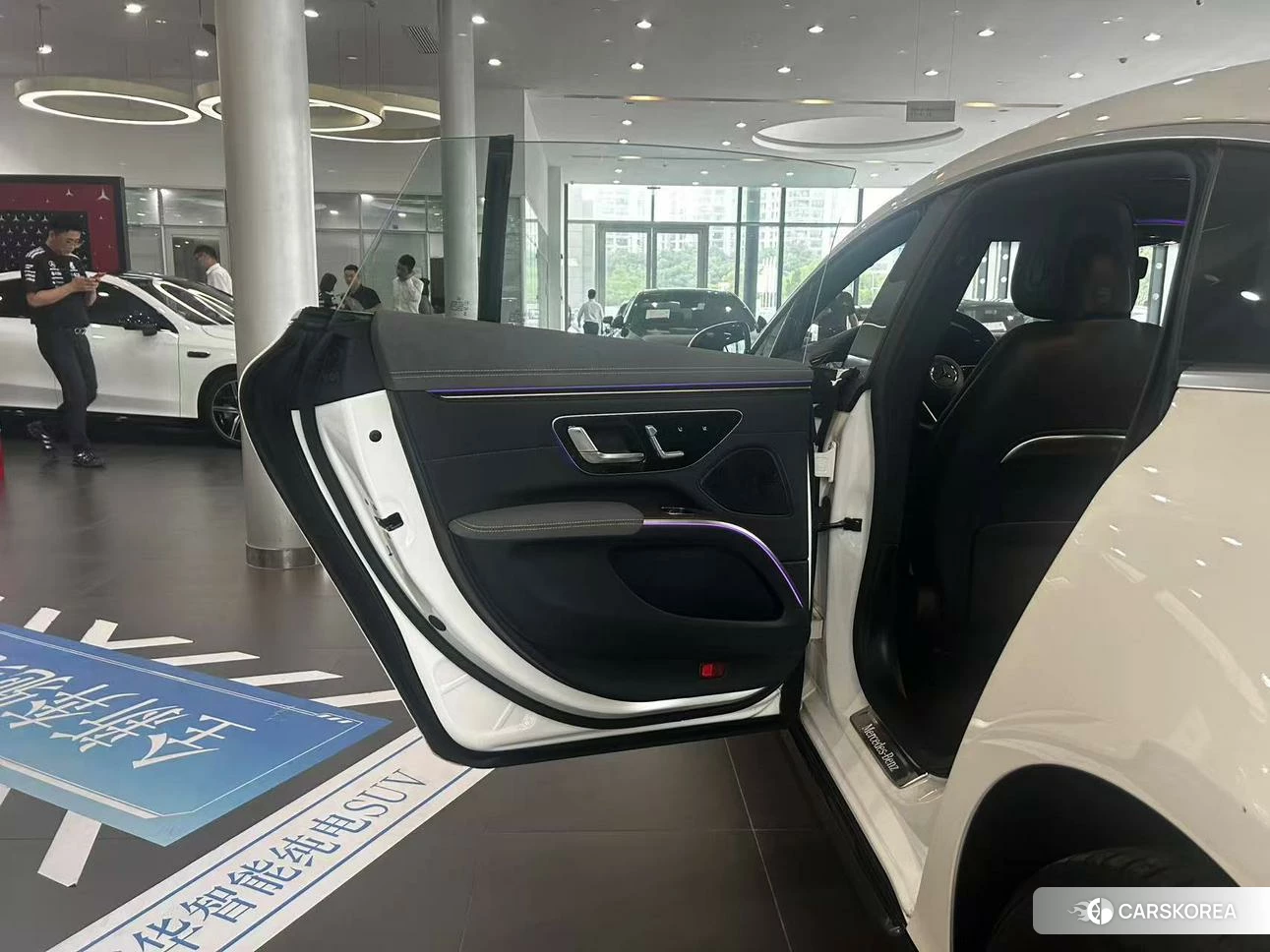 Mercedes-Benz EQS 2021 Белый из Китая, фото 2