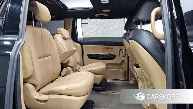 Kia The New Carnival 2018 Черный из Кореи, фото 2