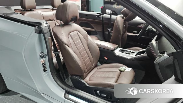 BMW 4 Series (G22) 2023 Серебристо-серый из Кореи, фото 2