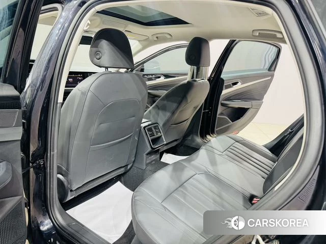 Volkswagen Passat 2022 Черный из Китая, фото 2