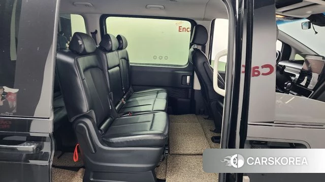 Hyundai Staria 2022 Черный из Кореи, фото 2