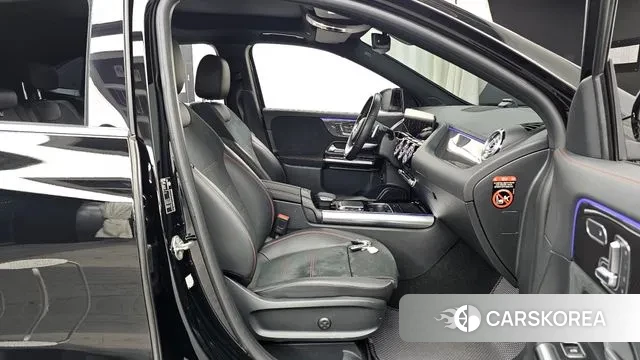 Mercedes-Benz GLA - Class H247 2022 Черный из Кореи, фото 2