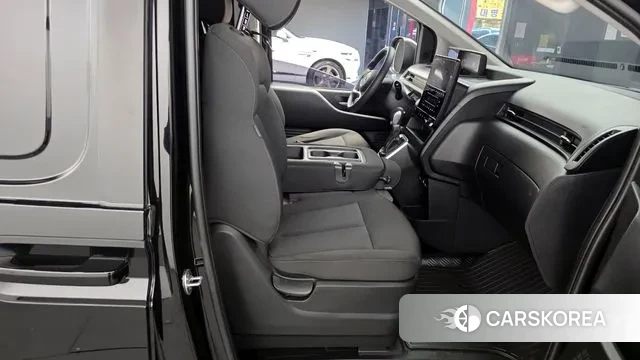 Hyundai Staria 2021 Черный из Кореи, фото 2