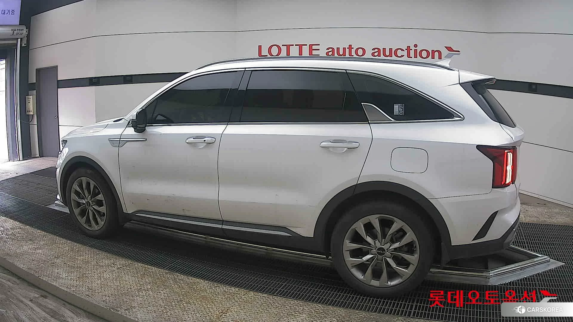 Kia Sorento 2022 Snow White Pearl (optional) из Кореи, фото 2