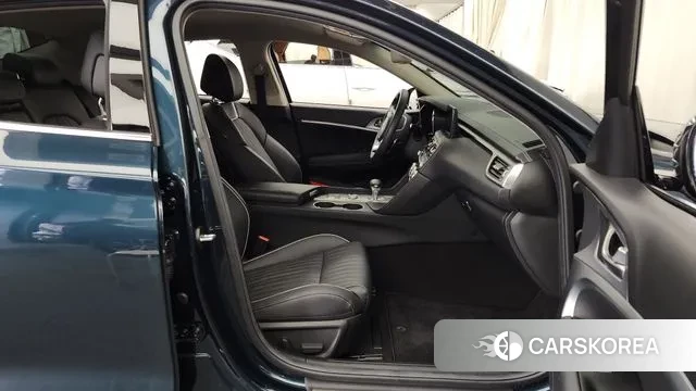 Genesis The New G70 2022 Синий из Кореи, фото 2