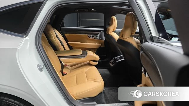 Volvo S90 2023 Белый из Кореи, фото 2