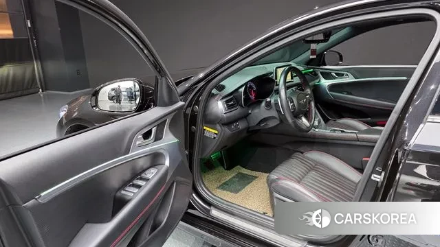 Genesis G70 2018 Черный из Кореи, фото 2