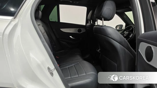 Mercedes-Benz GLC-Class X253 2021 Белый из Кореи, фото 2