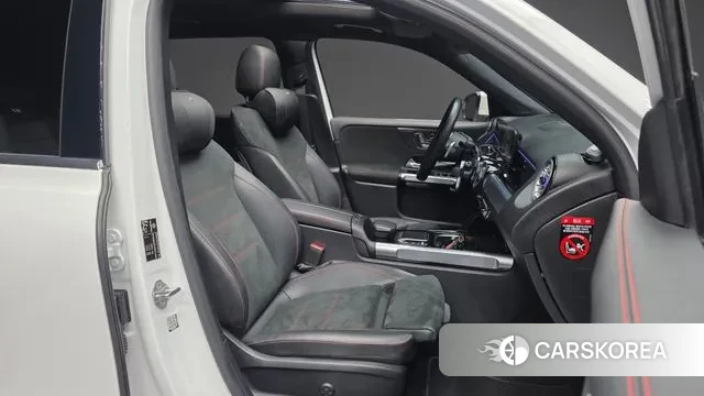 Mercedes-Benz GLB-Class X247 2022 Белый из Кореи, фото 2