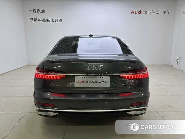 Audi A6L 2023 Темно-серый из Китая, фото 2