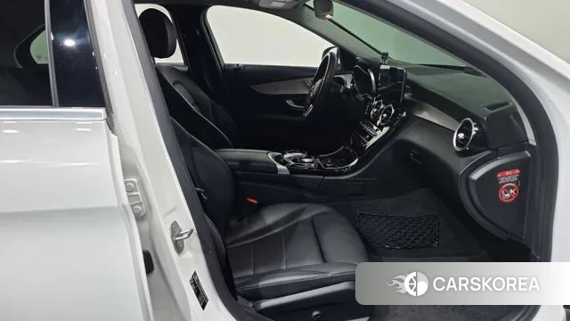 Mercedes-Benz C-Class W205 2020 Белый из Кореи, фото 2