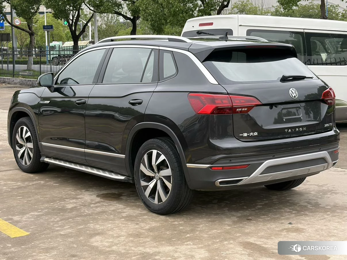 Volkswagen Tanyue 2021 Темно-серый из Китая, фото 2