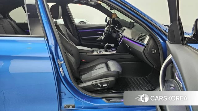 BMW 3 Series (F30) 2018 Синий из Кореи, фото 2