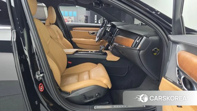 Volvo S90 2020 Черный из Кореи, фото 2