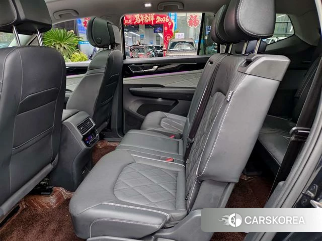 Volkswagen Tourang 2024 Черный из Китая, фото 2