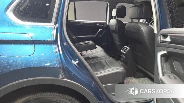 Volkswagen Tiguan second Generation 2021 Синий из Кореи, фото 2