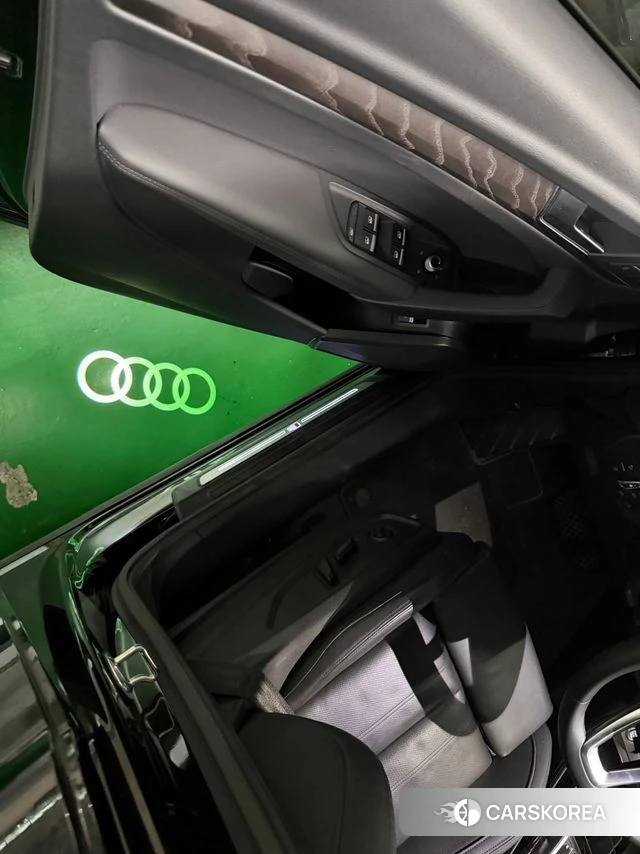 Audi Q5 (FY) 2023 Черный из Кореи, фото 2