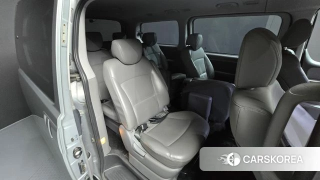 Hyundai Grand Starex 2018 Серебряный из Кореи, фото 2