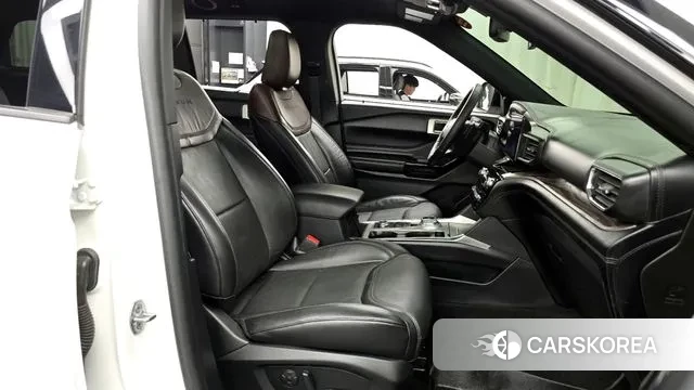 Ford Explorer 6th Generation id 2901168 из Кореи 2