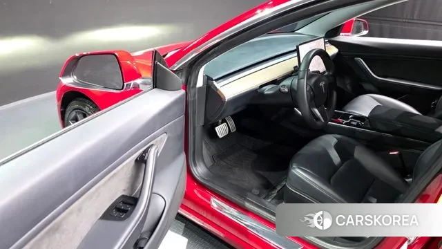 Tesla Model 3 2020 Красный из Кореи, фото 2