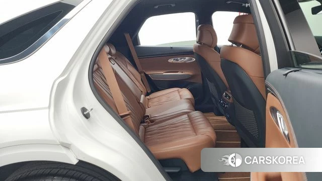 Genesis GV70 2023 Белый из Кореи, фото 2