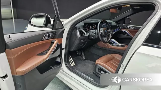 BMW X6 (G06) 2023 Белый из Кореи, фото 2