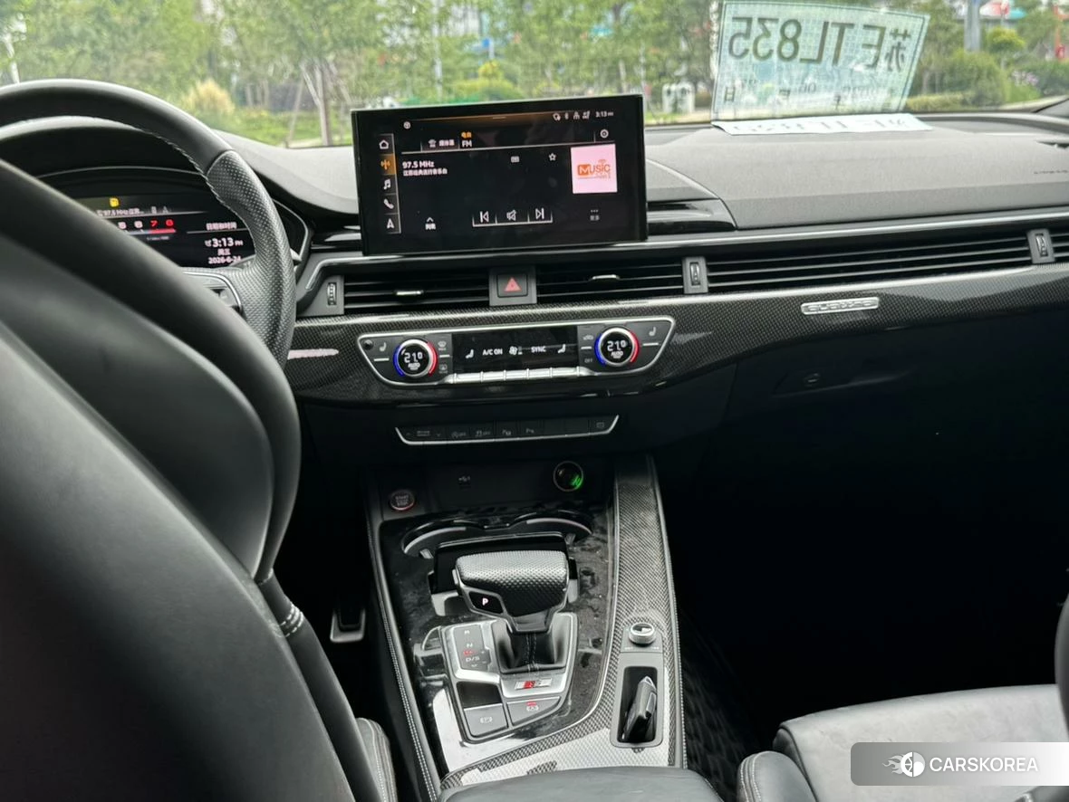 Audi S5 2020 Черный из Китая, фото 2