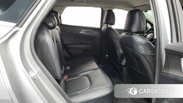 Kia Sportage 5th Generation Hybrid 2022 Серебристо-серый из Кореи, фото 2