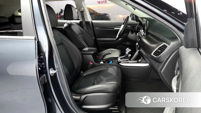 Kia Seltos 2020 Серый из Кореи, фото 2