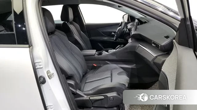 Peugeot 3008 second generation 2022 Белый из Кореи, фото 2