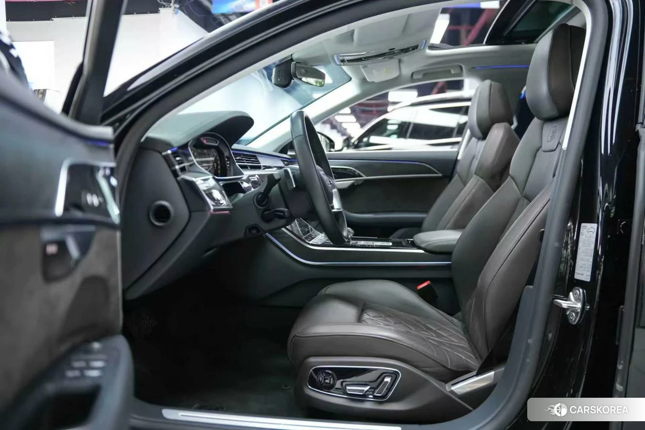 Audi A8 2020 Черный из Китая, фото 2