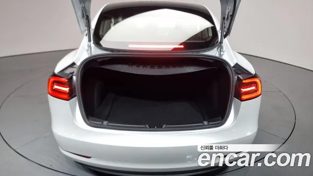 Tesla Model 3 2020 Белый из Кореи, фото 2