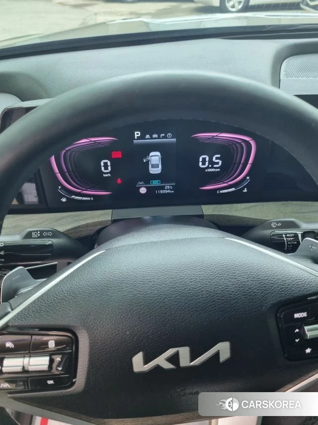 Kia K8 2024 Серебристо-серый из Кореи, фото 2